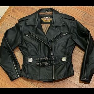 Ladies Sz Small HARLEY DAVIDSON Motorcycle Jacket Belted with Studs & Rose